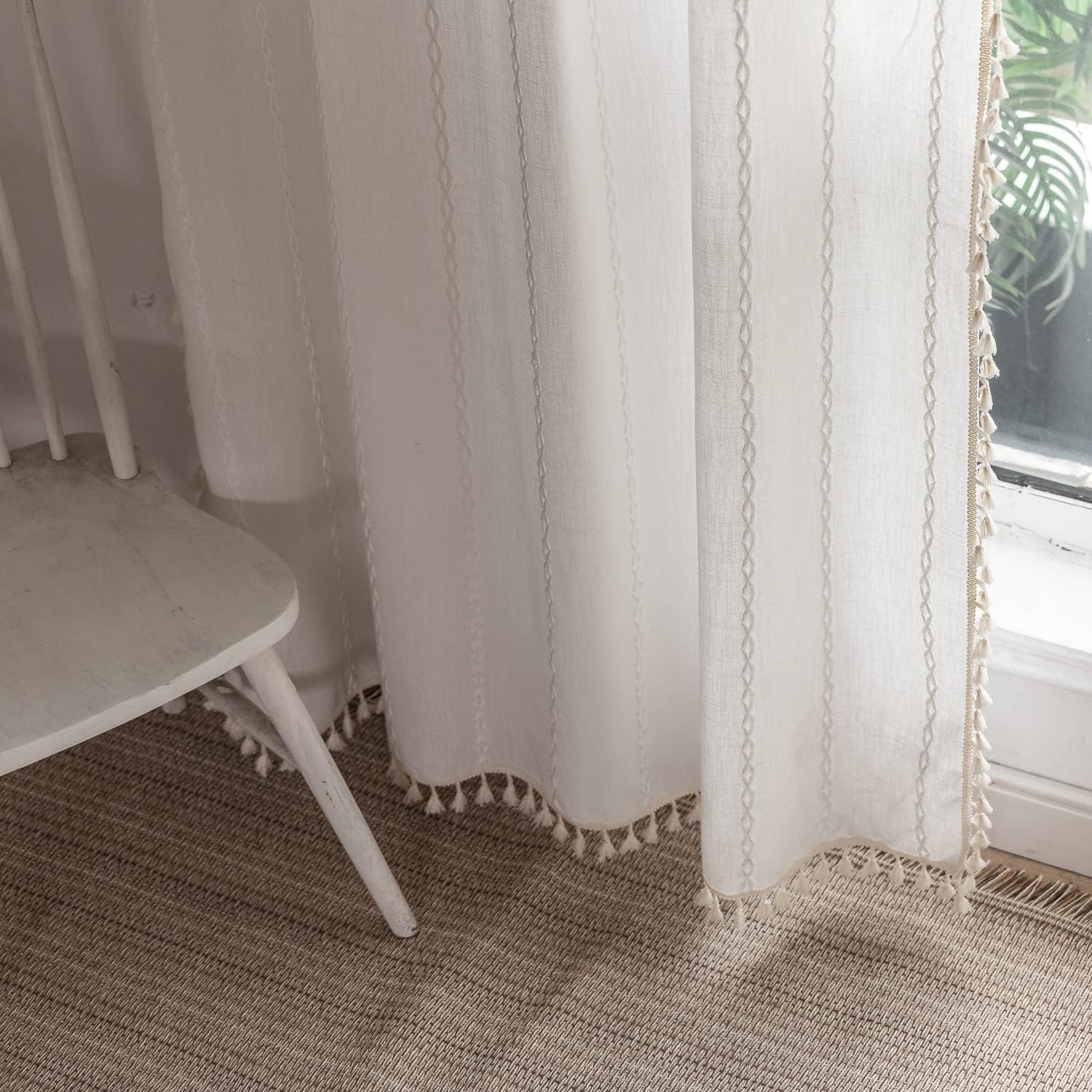 Off-white embroidered tassel cotton and linen semi-blackout curtain set (two pieces), pastoral style perforated fabric curtain, bedroom and living room ambiance soft furnishing curtain
